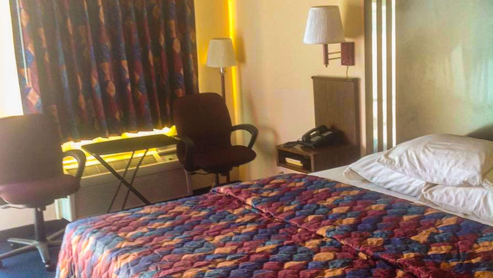 Classic Inn Early Экстерьер фото