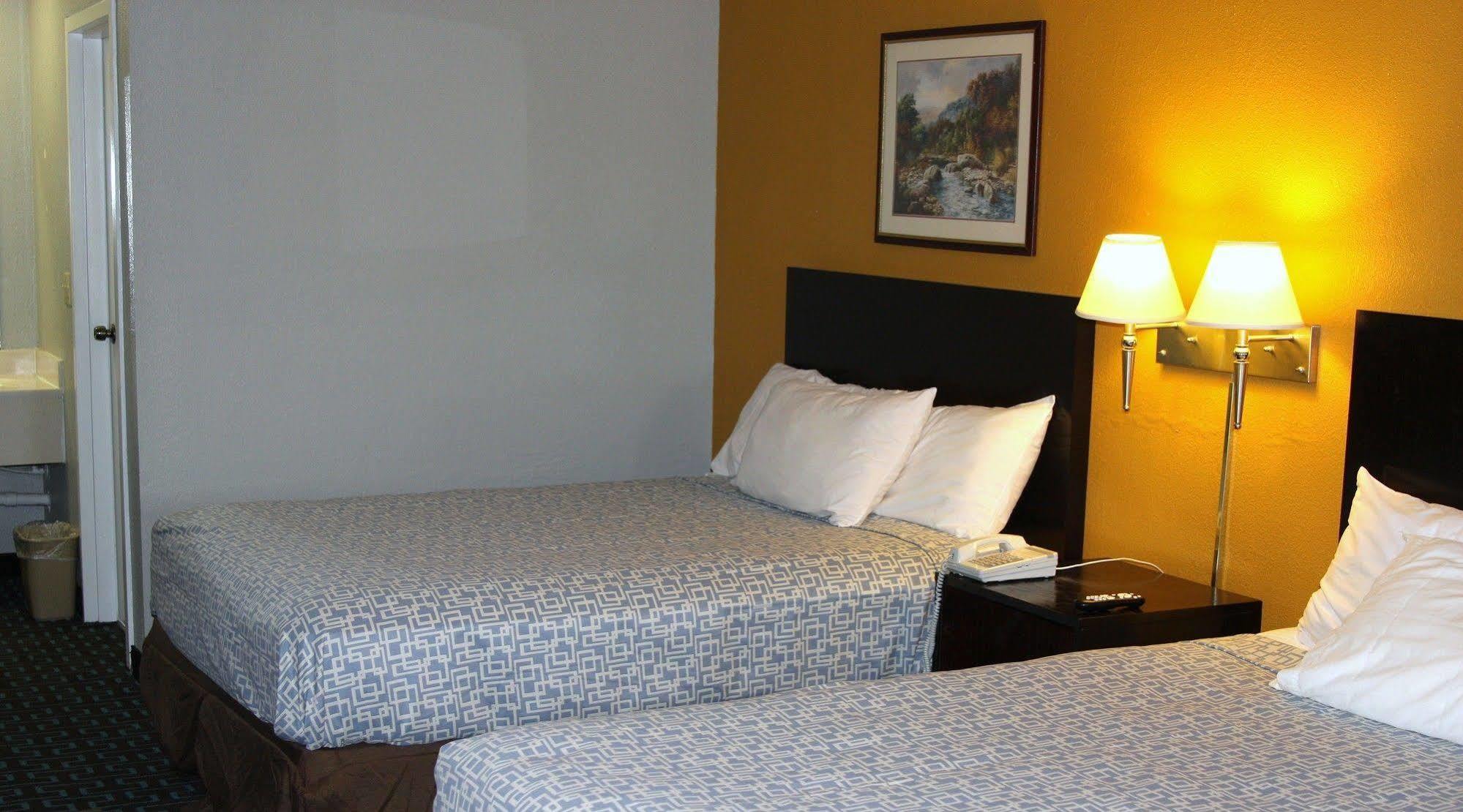 Classic Inn Early Экстерьер фото